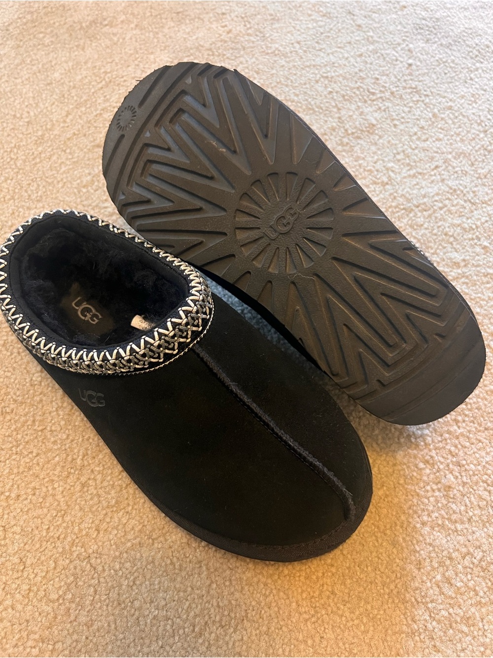 UGG Tasman II Slipper in Black Suede women’s 7 - Picture 4 of 7
